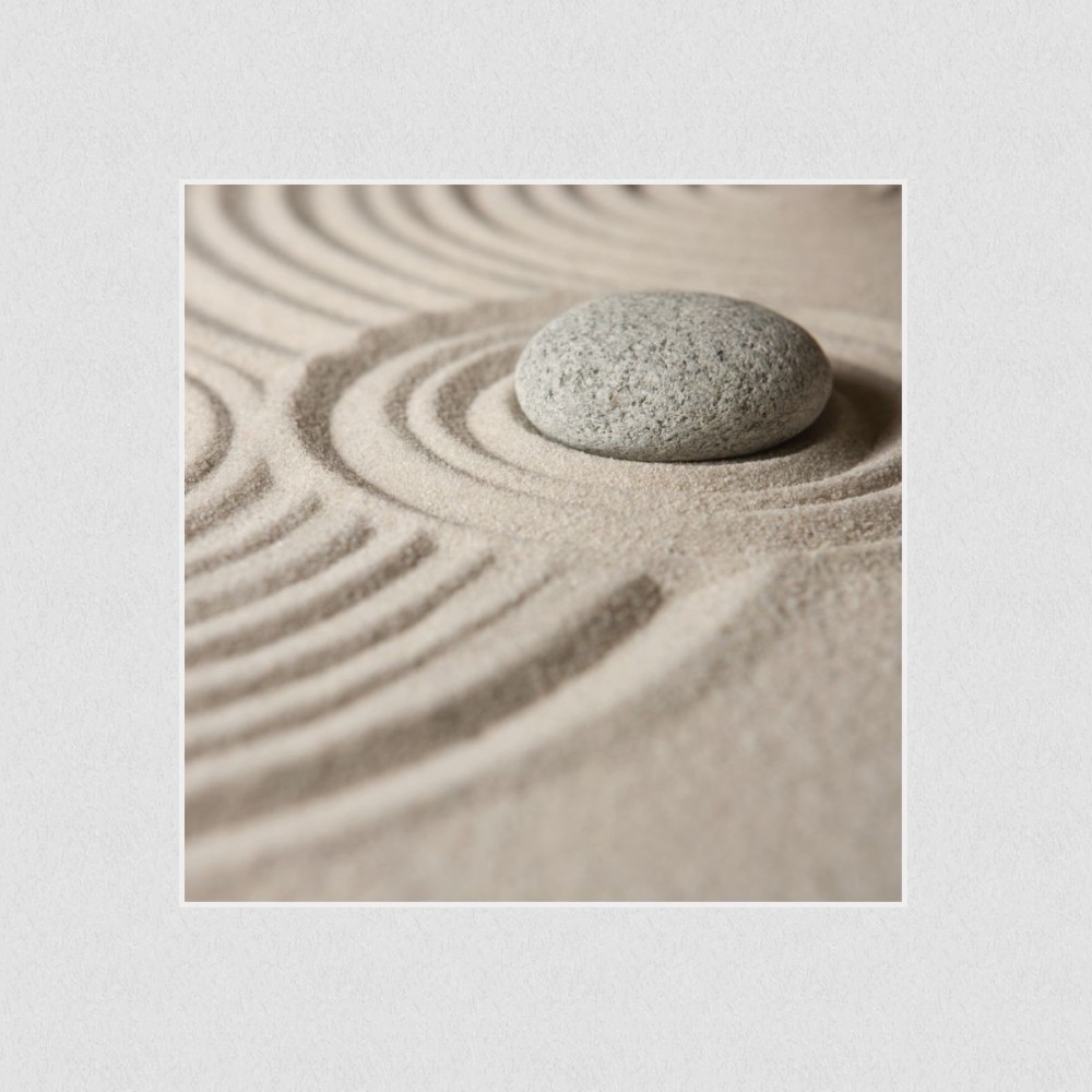 Artikelbild Akustikbild - Zen: Der Stein im Sand – Basotect® Schallabsorber im weißen Aluminiumrahmen 530x530x55mm
