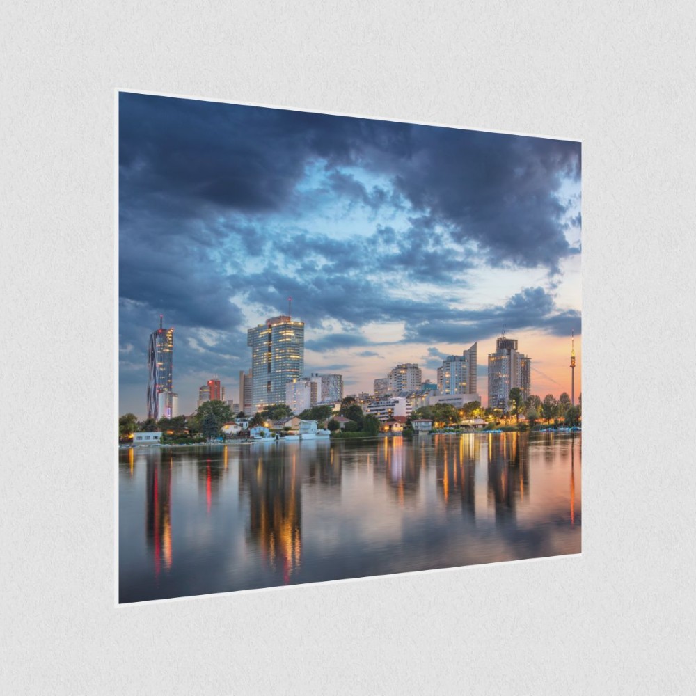 Artikelbild Akustikbild - Skyline Abenddämmerung – Basotect® Schallabsorber im weißen Aluminiumrahmen 530x530x55mm