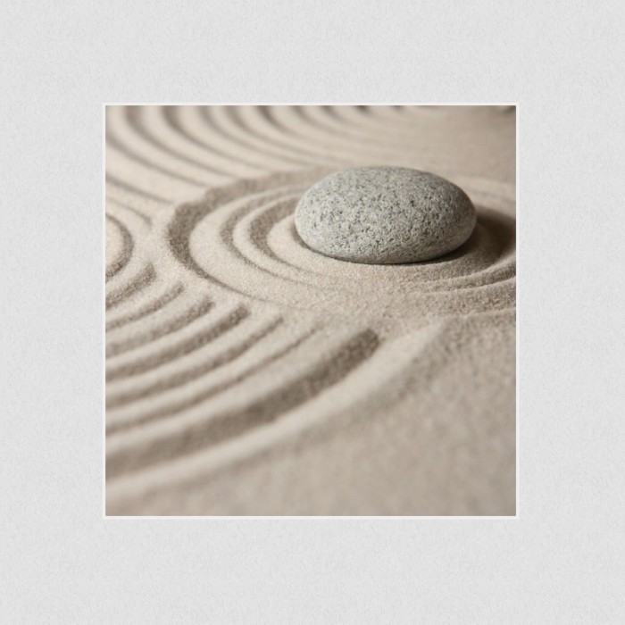 Akustikbild Basotect® Schallabsorber - Zen: Der Stein im Sand in vielen Größen