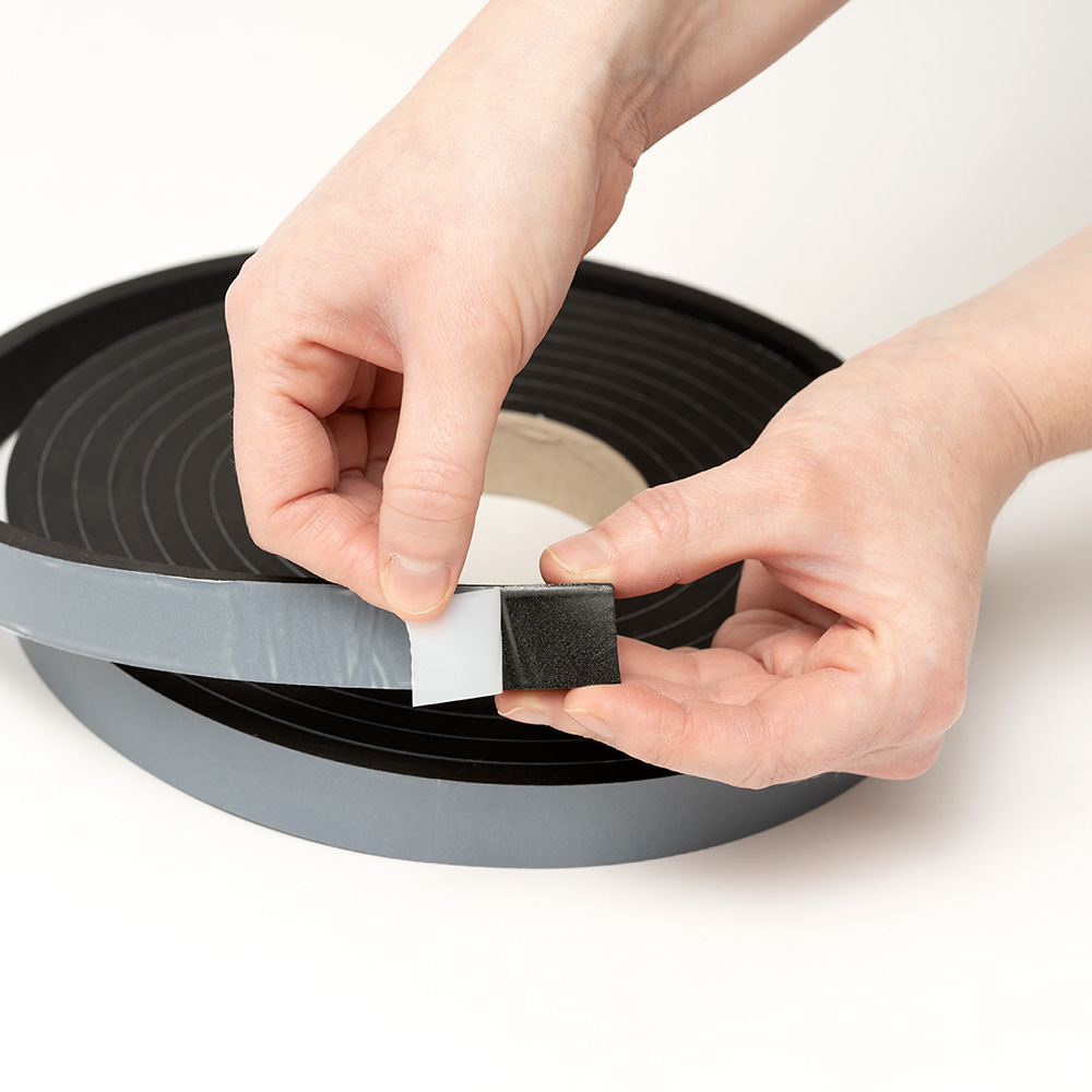 Artikelbild EPDM Zellkautschuk Dichtungsband einseitig selbstklebend Lnge 10 Meter Dicke 3mm Breite 9mm VE 5 Rollen